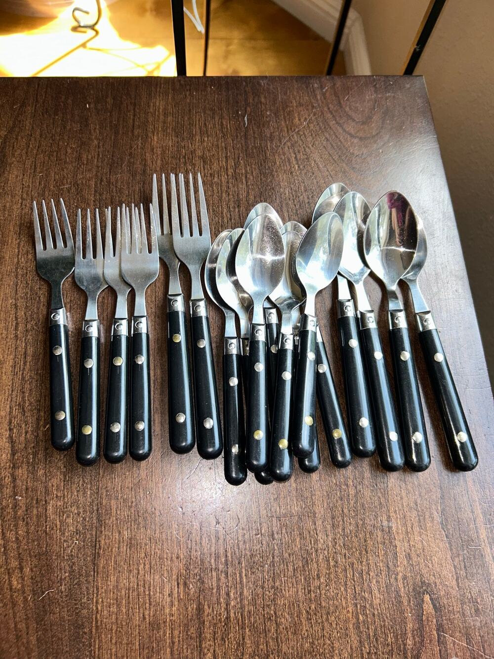 18 set of Rogers Co. Stainless Stanley Roberts riveted black handle plastic